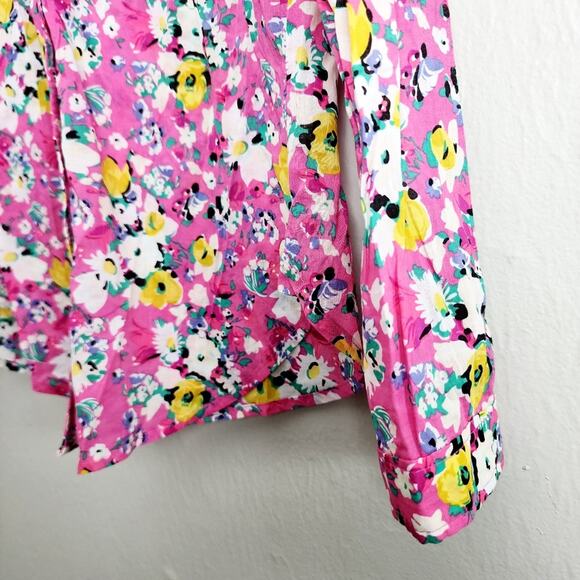 Holding Horses Anthropologie Isla Pink Floral Button Down Long Sleeve Top - Picture 3 of 12